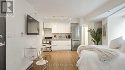 807 - 210 VICTORIA STREET Toronto, ON M5B 2R3