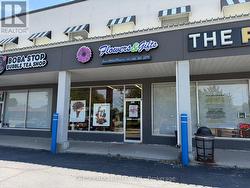 1077 MIDLAND AVENUE Toronto, ON M1K 4G7