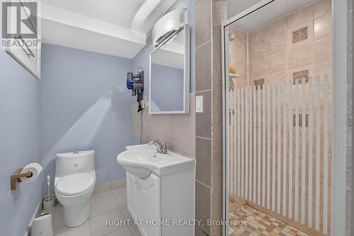 35 Brightbay Crescent, Markham, ON - Indoor Photo Showing Bathroom