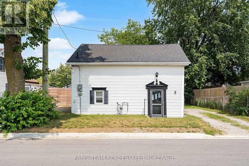 5 ROBERT STREET  Barrie, ON L4N 3H2