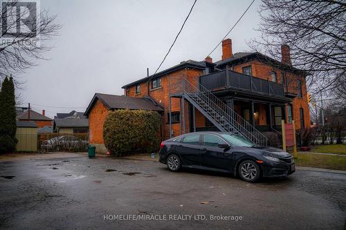 22 WELLAND AVENUE  St. Catharines, ON L2R 2M2