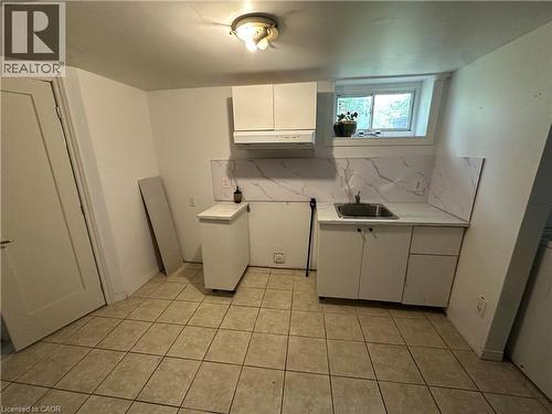 240 West 2Nd Street, Hamilton, ON - Indoor Photo Showing Kitchen