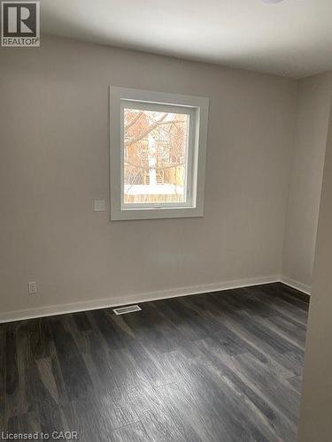 70 Proctor Boulevard Unit# Main, Hamilton, ON - Indoor Photo Showing Other Room