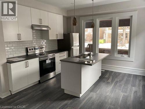 70 Proctor Boulevard Unit# Main, Hamilton, ON - Indoor Photo Showing Kitchen With Upgraded Kitchen