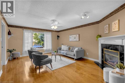489 Acadia Drive, Hamilton, ON - Indoor Photo Showing Living Room With Fireplace