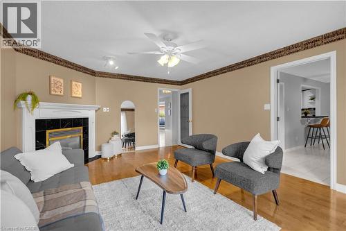 489 Acadia Drive, Hamilton, ON - Indoor Photo Showing Living Room With Fireplace
