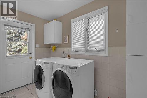 489 Acadia Drive, Hamilton, ON - Indoor Photo Showing Laundry Room