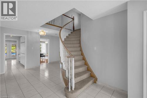 489 Acadia Drive, Hamilton, ON - Indoor Photo Showing Other Room