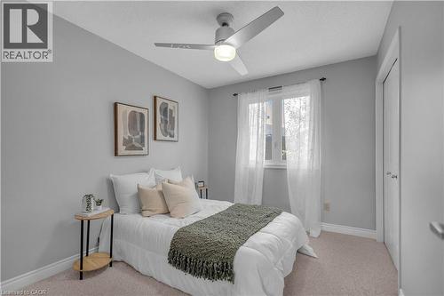 489 Acadia Drive, Hamilton, ON - Indoor Photo Showing Bedroom