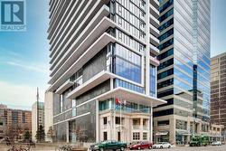 3803 - 426 UNIVERSITY AVENUE Toronto, ON M5G 1S9