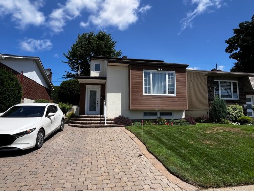 535 Rue de Briançon  Laval (Laval-Des-Rapides), QC H7N 5G9