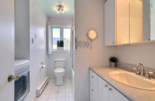 Salle de bains - 1280 Rue De Nice, Québec (Charlesbourg), QC - Indoor Photo Showing Bathroom