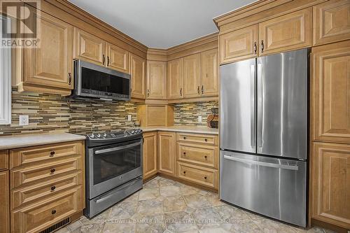Kitchen - 85 Wright Crescent, Caledon, ON - Indoor Photo Showing Kitchen