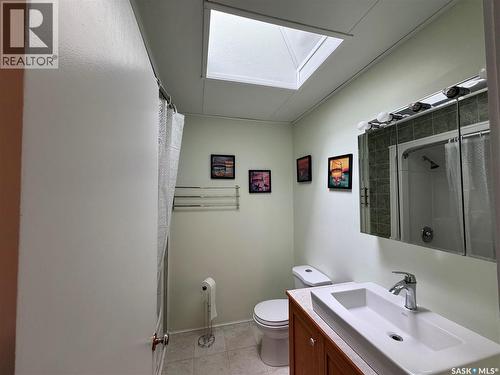 509 Mark Avenue, Moosomin, SK - Indoor Photo Showing Bathroom