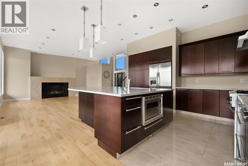 6110 Wascana Court, Regina, SK - Indoor Photo Showing Kitchen With Upgraded Kitchen