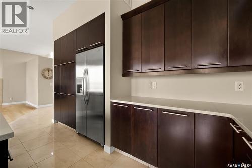 6110 Wascana Court, Regina, SK - Indoor Photo Showing Kitchen