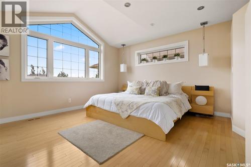 6110 Wascana Court, Regina, SK - Indoor Photo Showing Bedroom