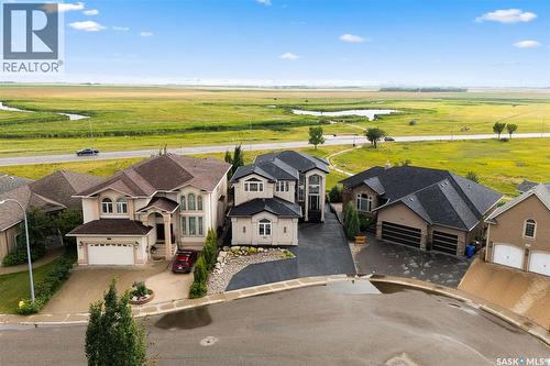 6110 Wascana Court, Regina, SK - Outdoor With Facade