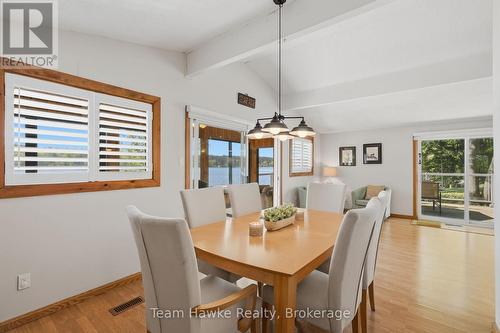 23 Timcourt Drive, Tiny, ON - Indoor Photo Showing Dining Room