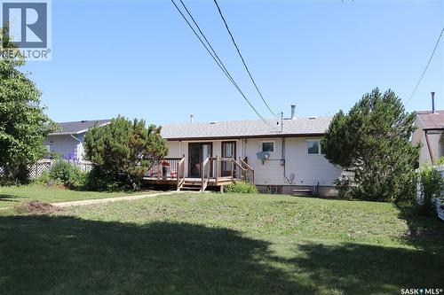 326 3Rd Avenue, Young, SK - Outdoor