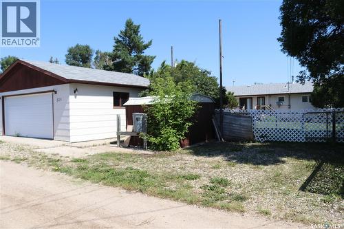 326 3Rd Avenue, Young, SK - Outdoor With Exterior