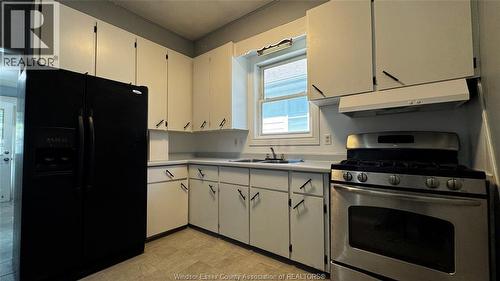 377 Chappell, Windsor, ON - Indoor Photo Showing Kitchen With Double Sink
