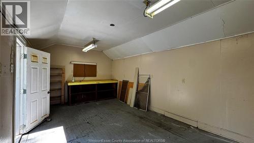 377 Chappell, Windsor, ON - Indoor Photo Showing Garage