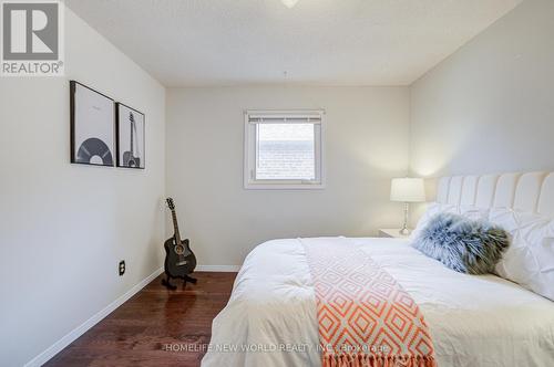 4468 Beacon Lane, Mississauga, ON - Indoor Photo Showing Bedroom