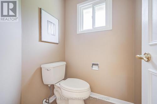 4468 Beacon Lane, Mississauga, ON - Indoor Photo Showing Bathroom