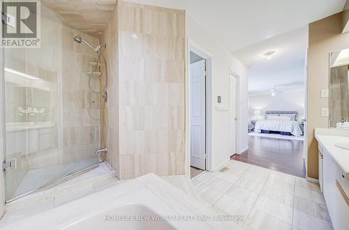 4468 Beacon Lane, Mississauga, ON - Indoor Photo Showing Bathroom
