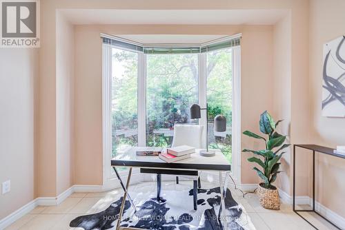 4468 Beacon Lane, Mississauga, ON - Indoor