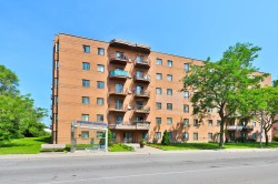 Façade - 