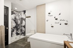 Master Bathroom - 
