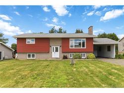 236 Chapelle ST Dieppe, NB E1A 1B2