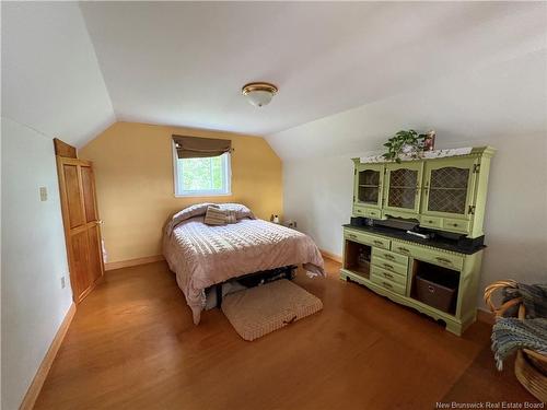 27 Binks Cres, Harvey, NB 