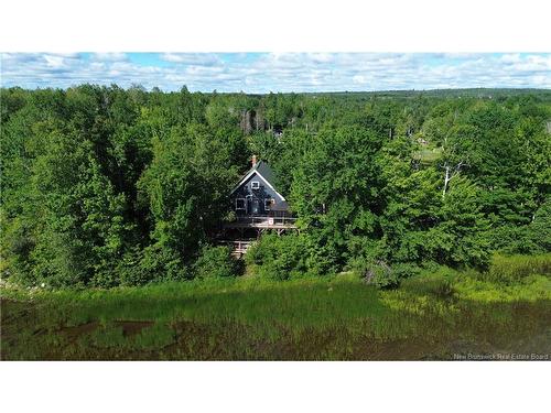 27 Binks Cres, Harvey, NB 