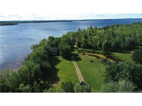 27 Binks Cres, Harvey, NB 