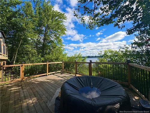 27 Binks Cres, Harvey, NB 