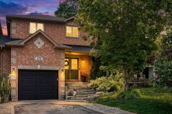 29 Bartor Boulevard Barrie, ON L4N 5Y7