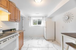 Main-406 Tamarack Drive Waterloo, ON N2L 4G6