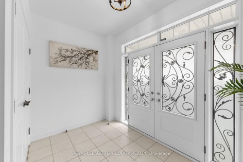 44 Headwind Boulevard, Vaughan, ON - Indoor Photo Showing Other Room