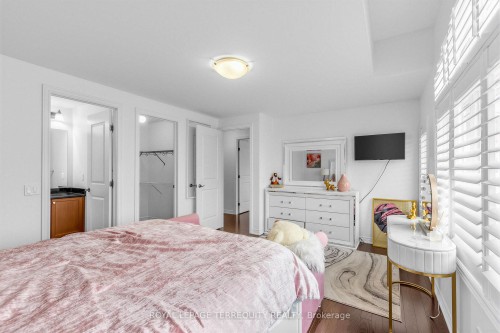 44 Headwind Boulevard, Vaughan, ON - Indoor Photo Showing Bedroom