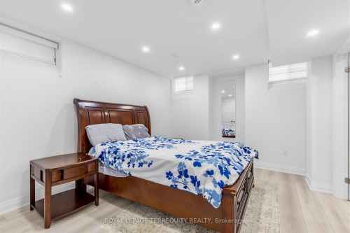 44 Headwind Boulevard, Vaughan, ON - Indoor Photo Showing Bedroom