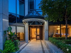 2202-30 Wellington Street EToronto, ON M5E 1S3