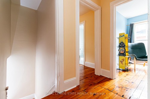 90 Victoria Street, Hamilton, ON - Indoor Photo Showing Other Room