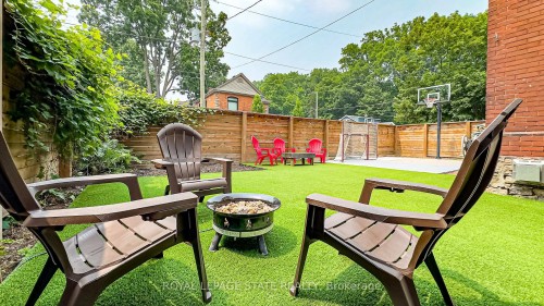 90 Victoria Street, Hamilton, ON - Outdoor