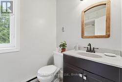 Upper Bathroom - 