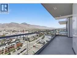 160 sq ft deck- City views - 