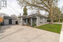 554 WOOLWICH STREET Guelph (Exhibition Park), ON N1H 3Y2