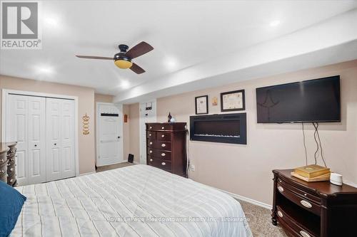 15 Sharpe Street, Brant (Paris), ON - Indoor Photo Showing Bedroom